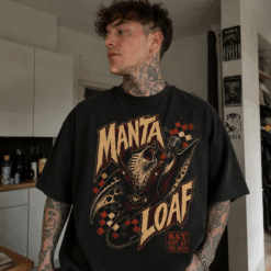 Áo thun Deep Manta Black - người mẫu mặc áo, góc khác