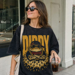 Áo thun Diddy Puffer Wash - người mẫu mặc áo