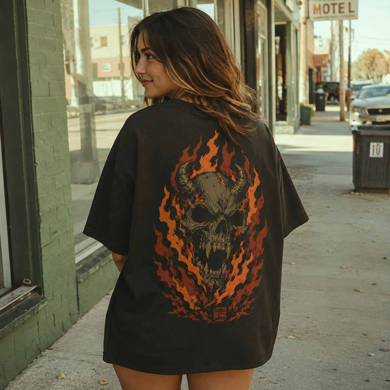 Áo thun Burn It Down Black - người mẫu mặc áo