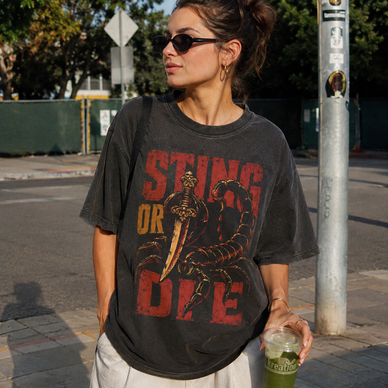Áo thun Sting or Die Wash - người mẫu mặc áo