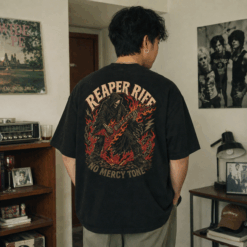 Áo thun Reaper Riff Black - người mẫu mặc áo, góc khác