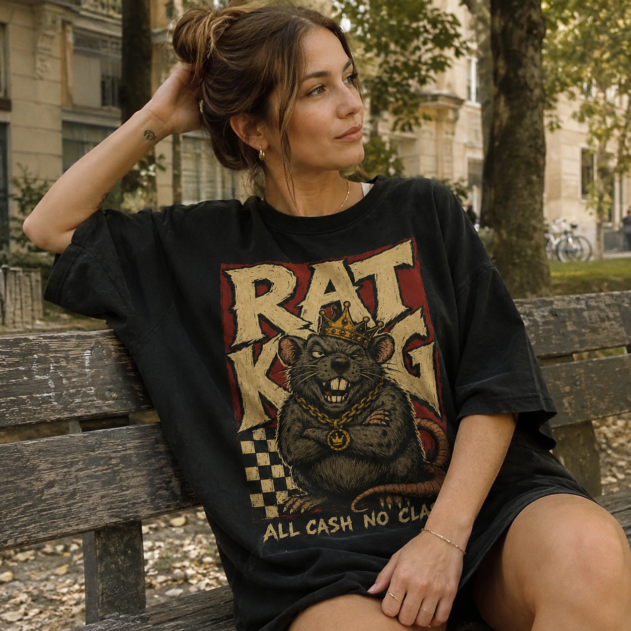 D91WS_3 Áo thun Rat King Wash - người mẫu mặc áo, góc khác